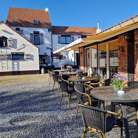 B&B De Kroonhoeve Beringen Exteriör bild