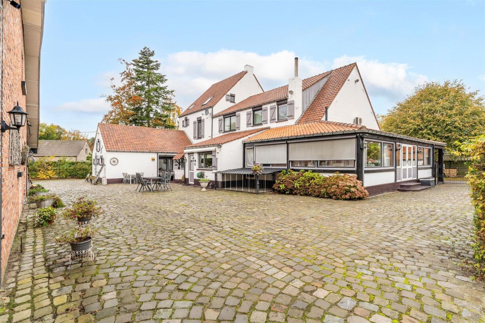 B&B De Kroonhoeve Beringen Exteriör bild