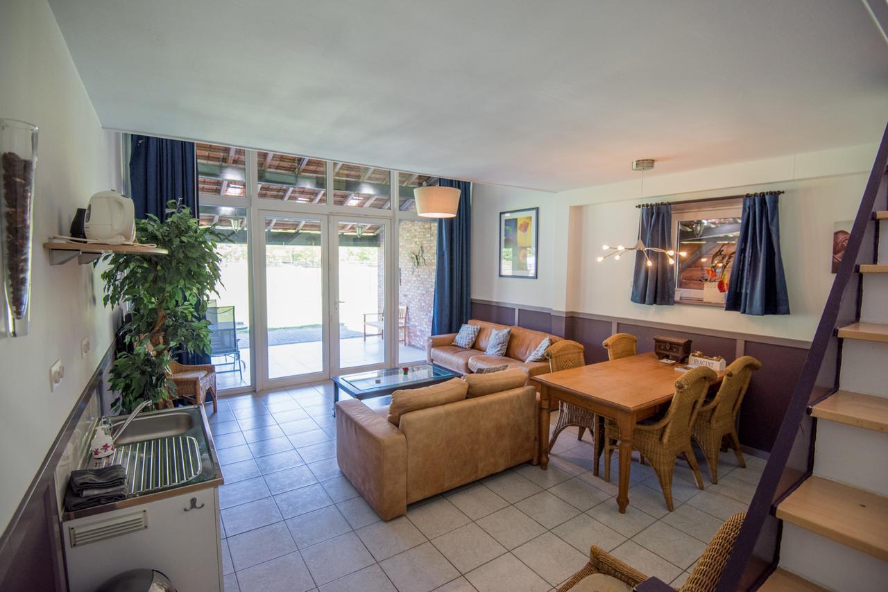 B&B De Kroonhoeve Beringen Exteriör bild