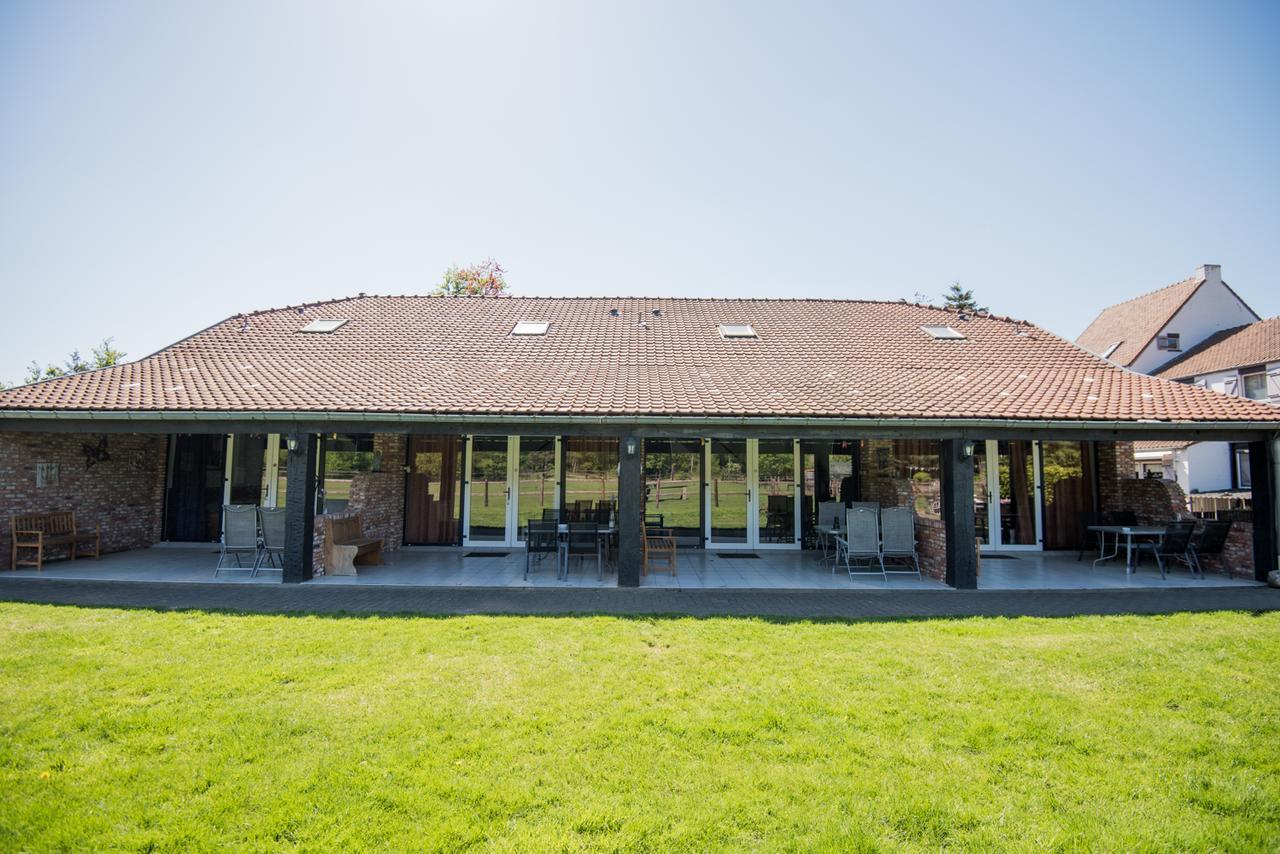 B&B De Kroonhoeve Beringen Exteriör bild